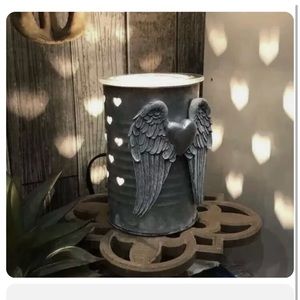 NEW Angel WingS Scentsy Warmer